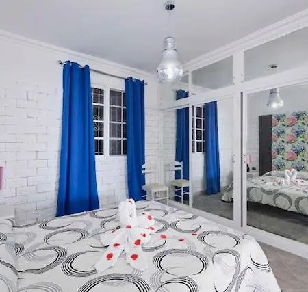 La Esfinge - Sara Vacation Apartamento